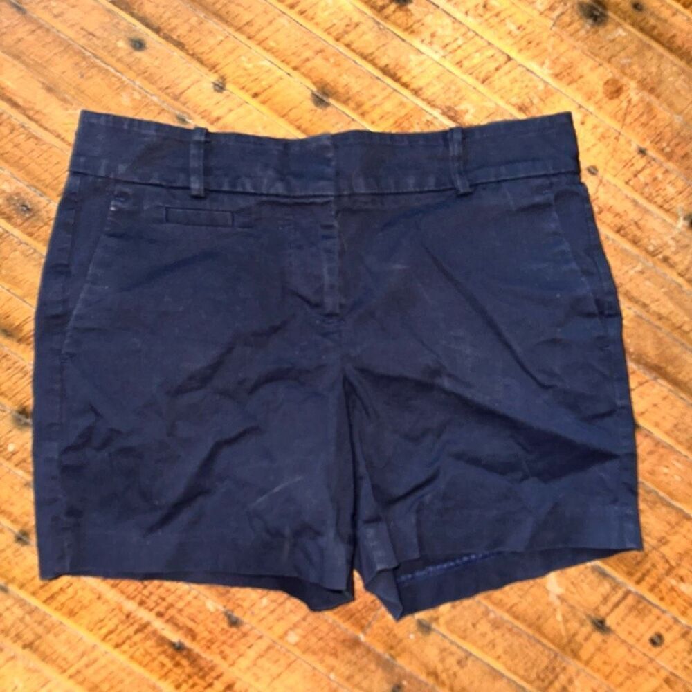 Ann Taylor Loft size 4 navy blue chino preppy shorts